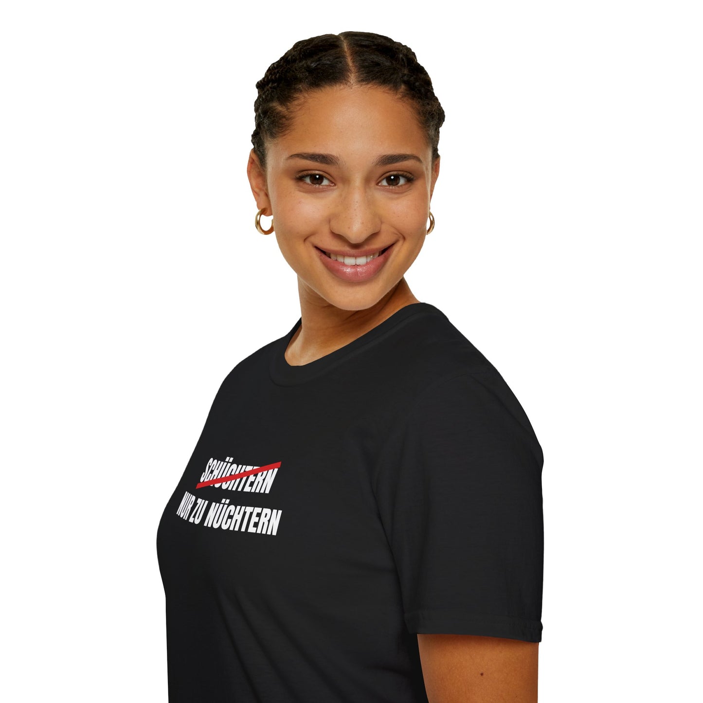 Produktbild "SCHÜCHTERN NUR ZU NÜCHTERN" T-Shirt Unisex schwarz